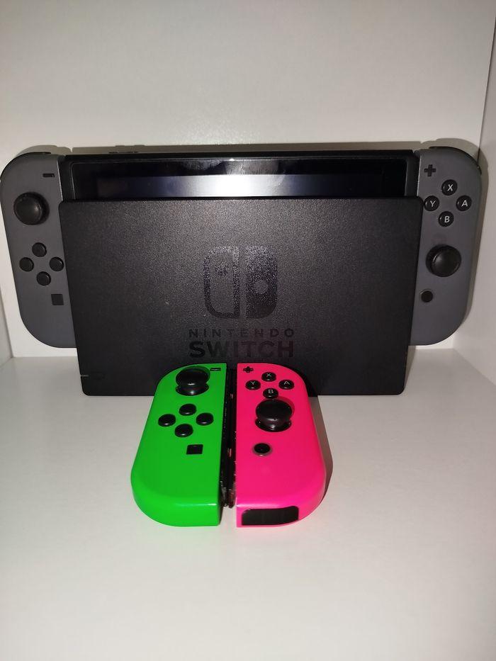 Console Nintendo Switch+ 1 paire de joycon - photo numéro 2