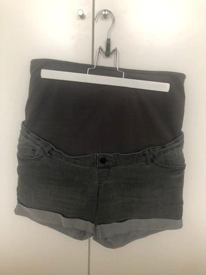 Short grossesse Kiabi gris T38 - photo numéro 2