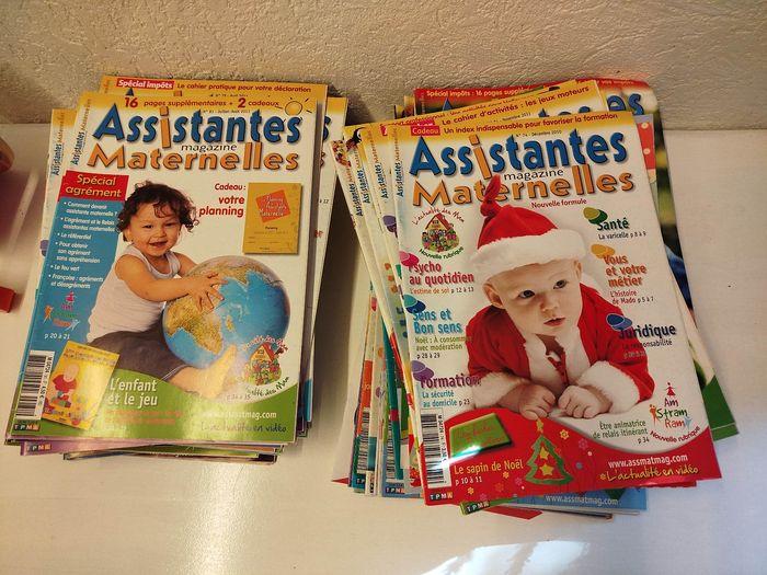 Lot 67 revues assistante maternelle magazine - photo numéro 1