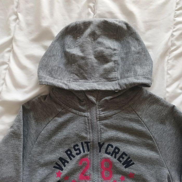 Pull à capuche taille 6 ans de UP - photo numéro 2