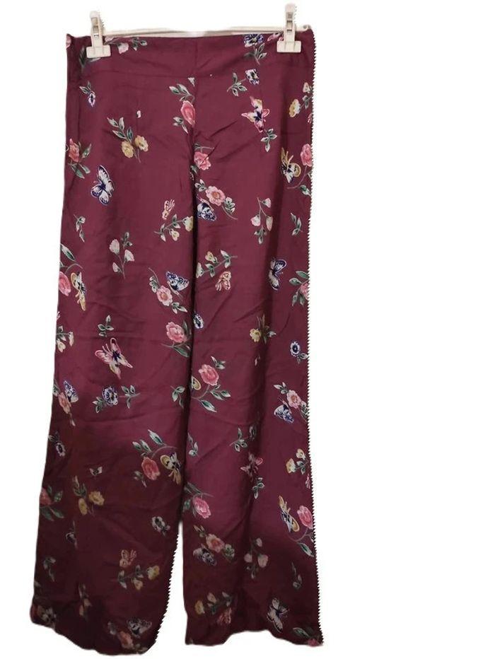 Pantalon bas large. Fleurie violet imprimé. Viscose - photo numéro 1