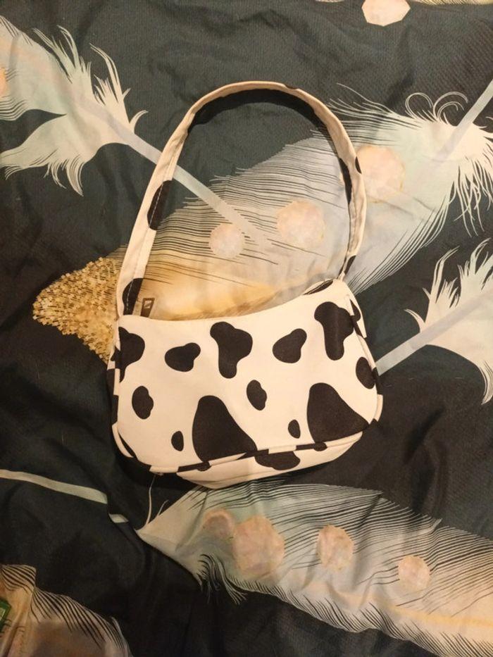 Mini sac à main vache 🐄 - photo numéro 1