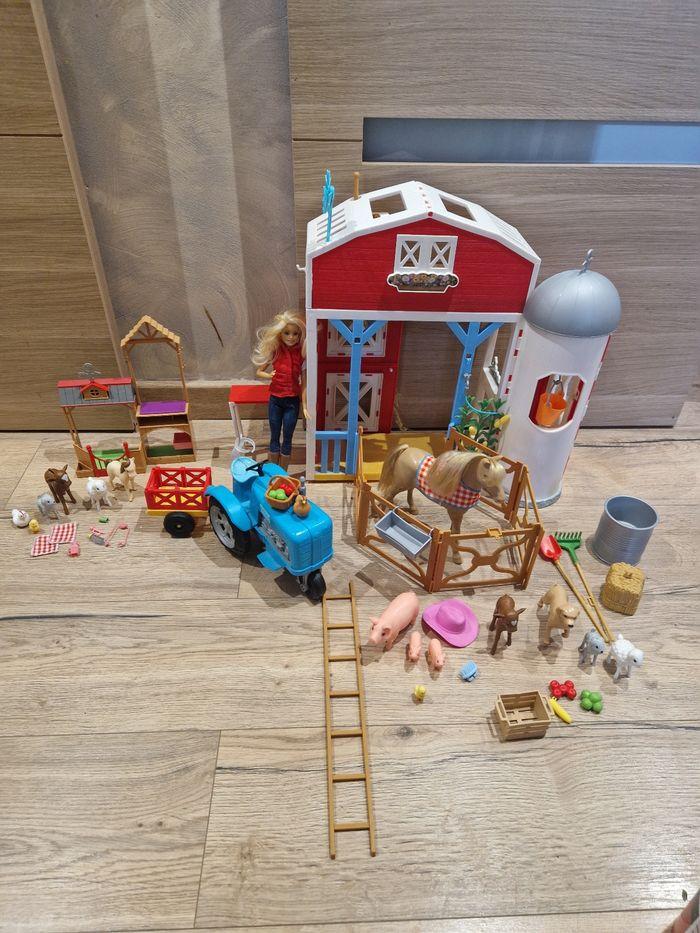 Grande ferme Barbie +  Coffret Vétérinaire + Tracteur - photo numéro 1