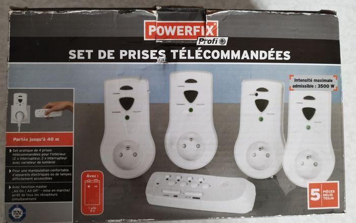 Set de 4 Prises radio télécommandées jusqu'à une intensité de 3500W porté à 40m - photo numéro 1