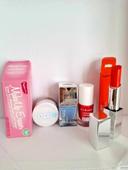 lot de produits make-up marques diverses