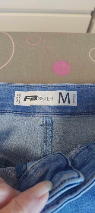 Lot de 2 shorts en jean femme H&M/FB Sister M(38) très bon état - photo numéro 4