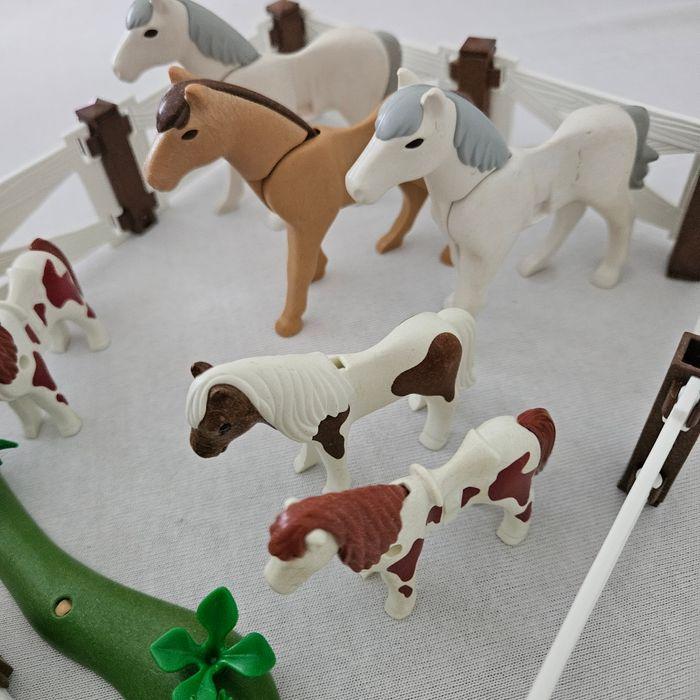 Chevaux et enclos playmobil - photo numéro 2