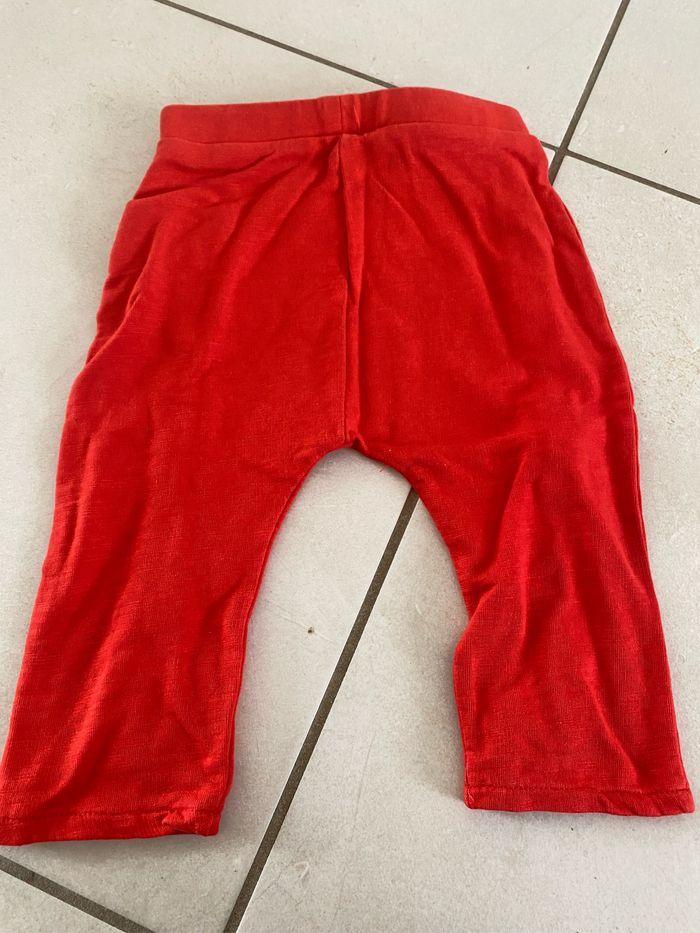 Pantalon rouge kiabi 12 mois - photo numéro 2