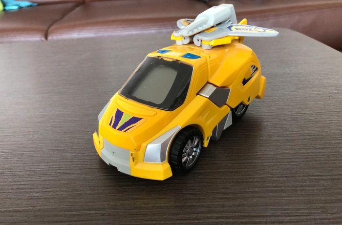 Voiture transformable vtech et parle - photo numéro 2