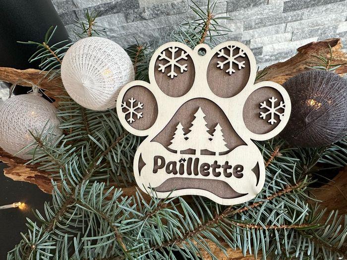 Boule de Noël patte de chien avec flocons et sapins - photo numéro 4