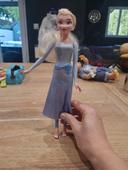 Poupée barbie Elsa Reine des Neiges aquatique