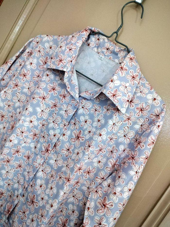 Chemise motif fleurs taille 40 - photo numéro 2