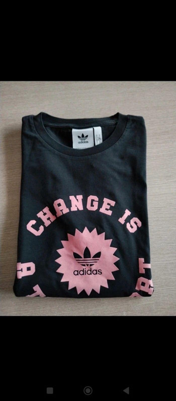 T shirt Adidas - photo numéro 1