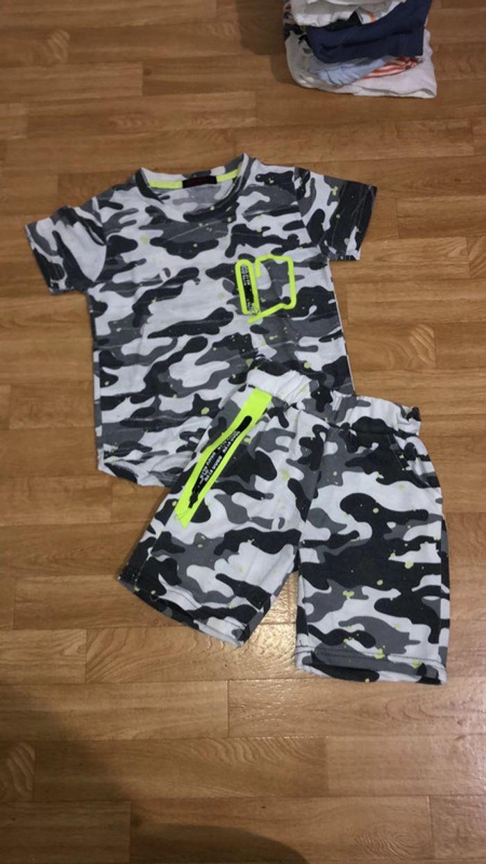 Ensemble camouflage