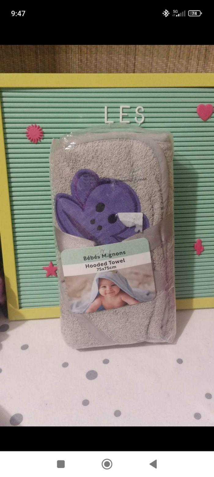 Cape de bain pour bébé