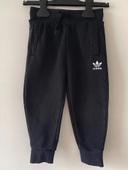 Pantalon de jogging Adidas originals noir taille 2-3 ans en parfait état