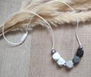 Collier allaitement silicone noir gris blanc