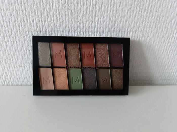 💄Palette Max&More 12 fards à paupières💄 - photo numéro 1