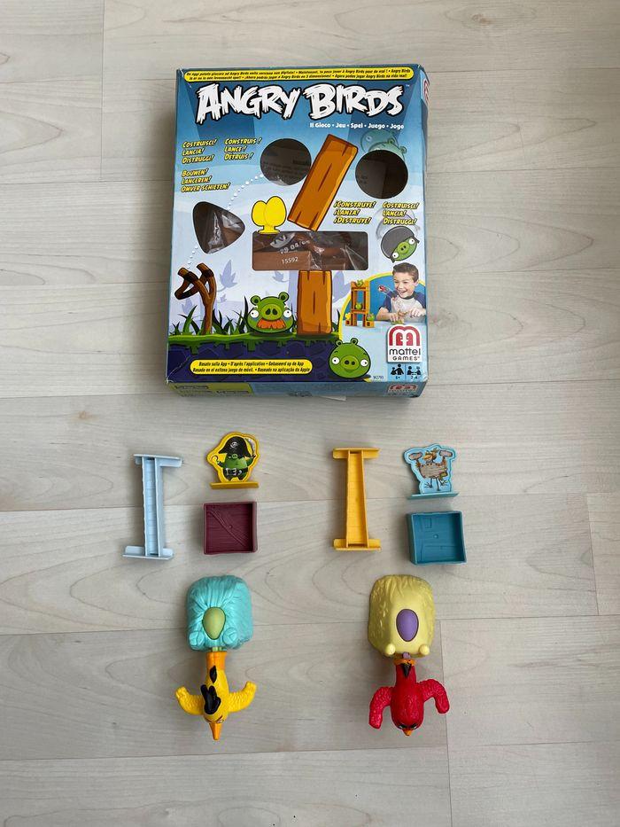 Jeu Angry birds + 2 jouets catapultes - photo numéro 3