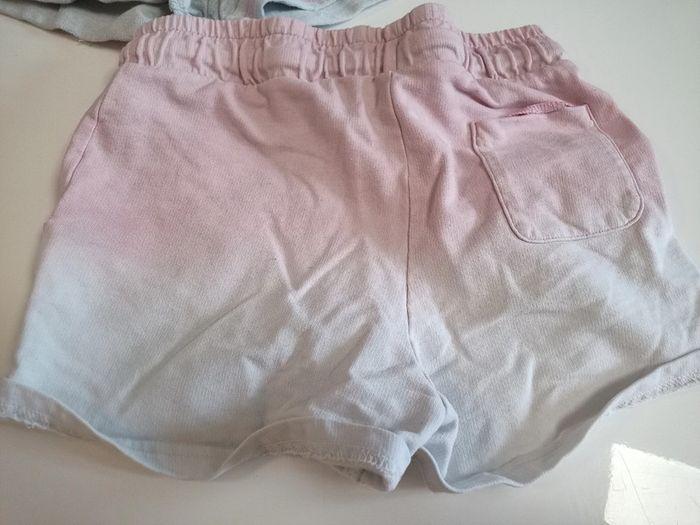 Lot de 2 shorts fille 8ans tbe - photo numéro 3