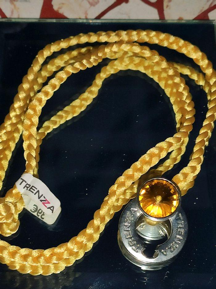 Collier cordon - photo numéro 1