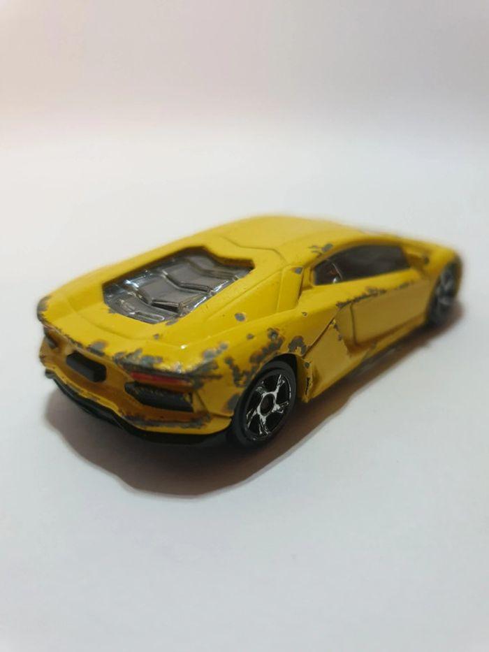 Majorette 219E Lamborghini Aventador - 1/64 Jaune Made in Thaïlande - photo numéro 7