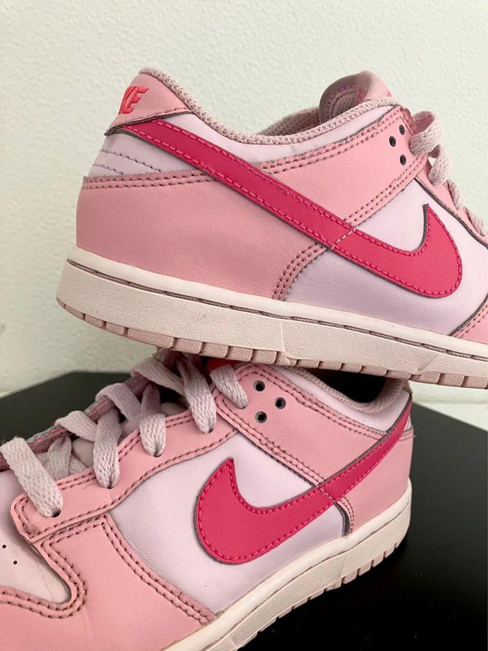 Nike Dunk Low Triple Pink - photo numéro 2