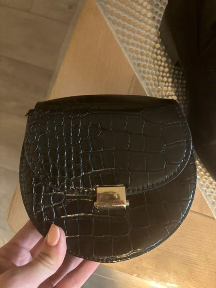 petite pochette de ceinture noir croco - photo numéro 1