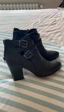 Bottines noires Besson Chaussures