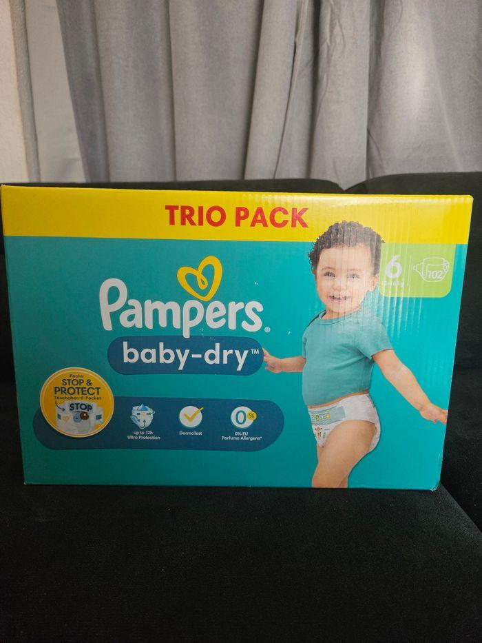 Couche Pampers Baby Dry Taille 6