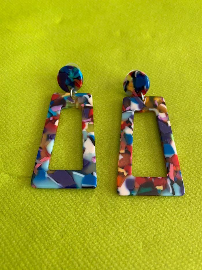 Boucles d’oreilles pendantes géométriques en acrylique multicolore - photo numéro 2