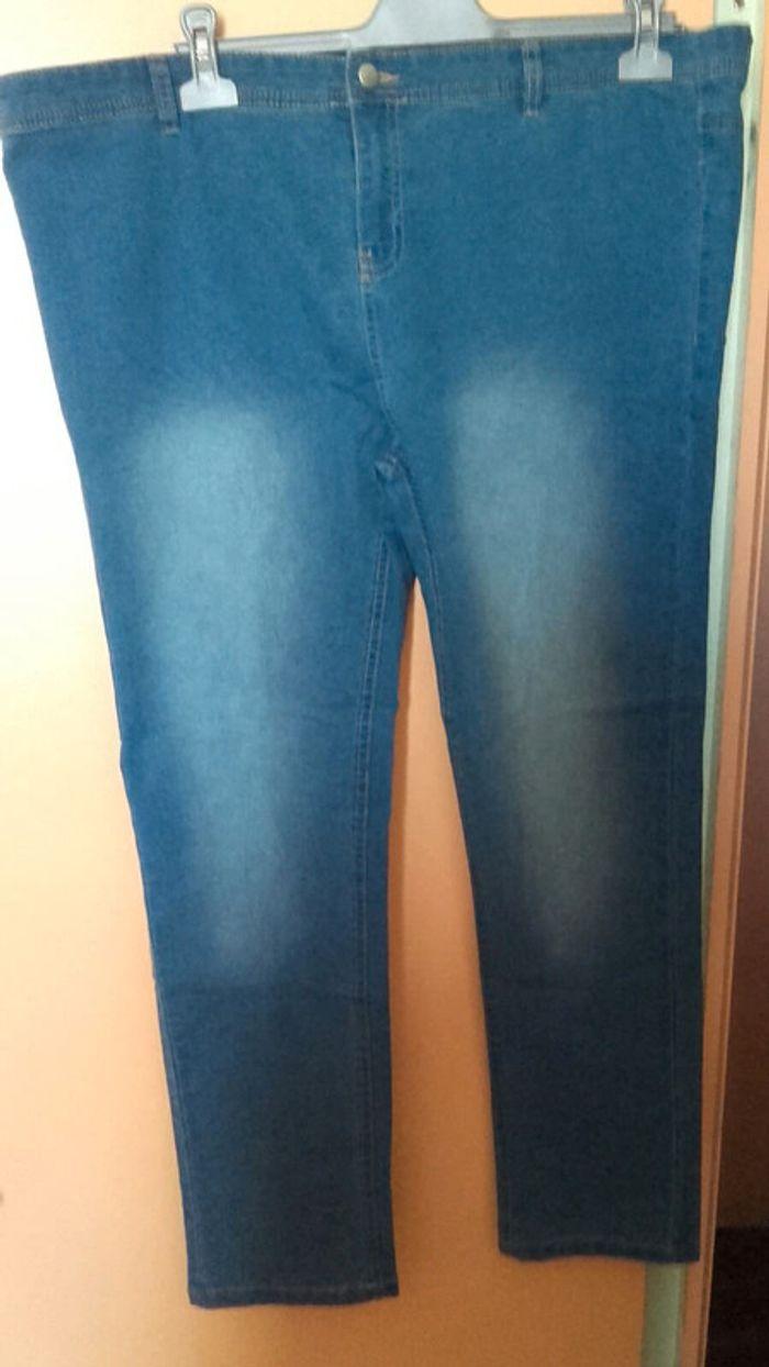 Jeans neuf - photo numéro 4