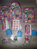 3 shopkins avec leur paniers neuf avec emballage