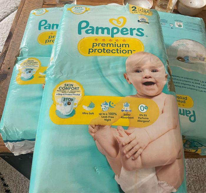 Pampers premium protection taille 2 - 196 couches