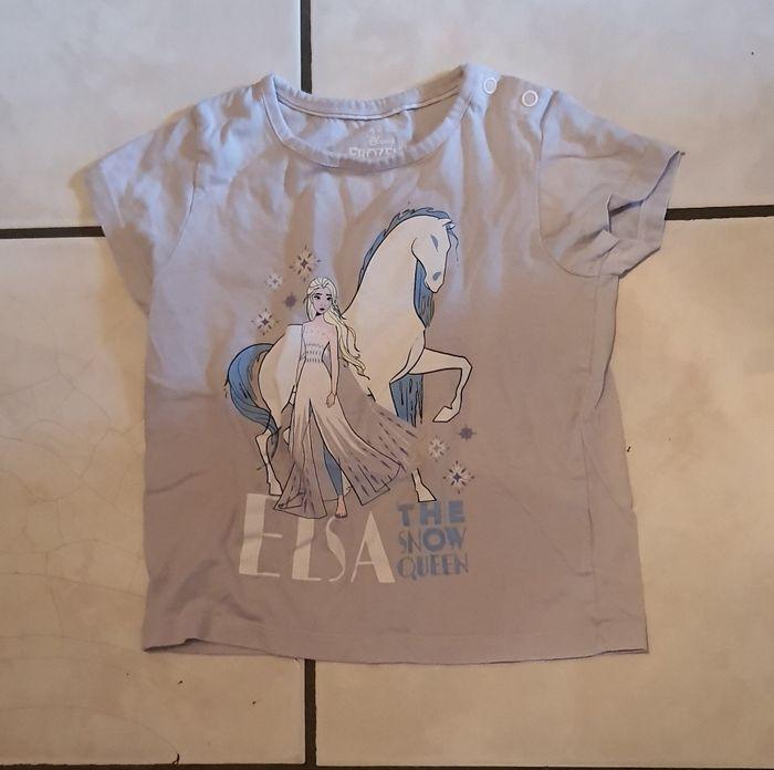 Tee shirt disney 12/24  mois - photo numéro 1