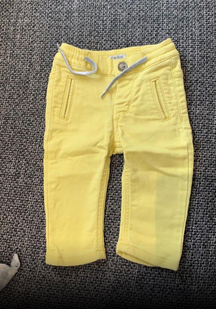 Pantalon jaune, IKKS, 6 mois en très bon état - photo numéro 1