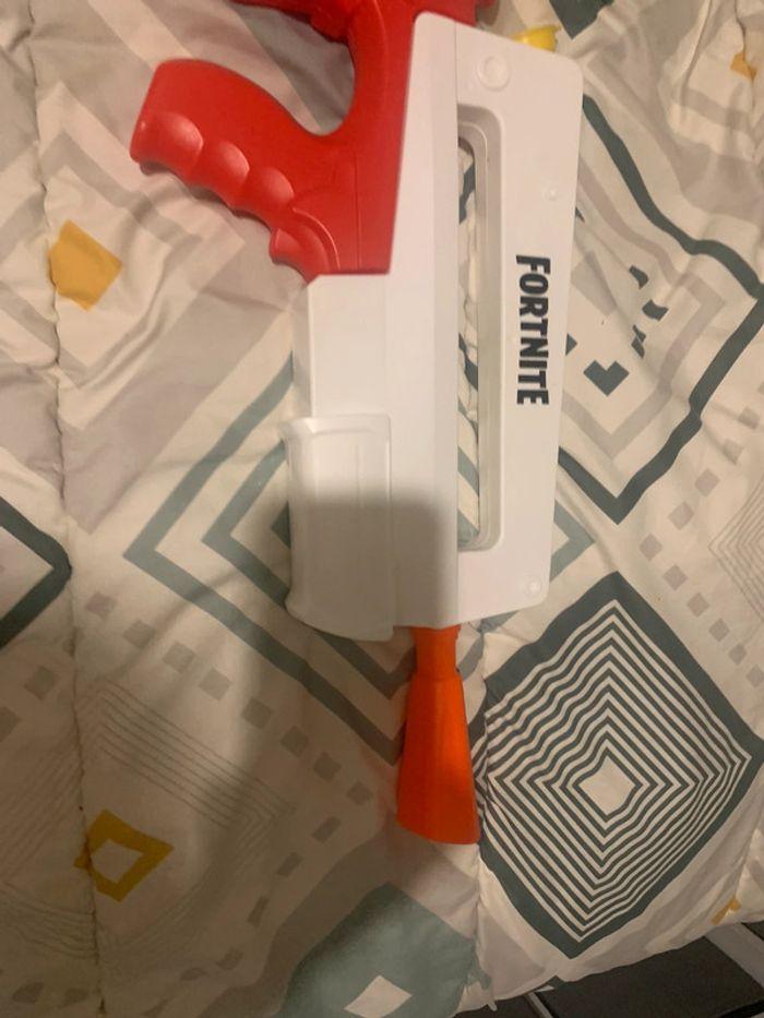 Hasbro NERF Pistolet à eau Super Soaker Fortnite burst AR - photo numéro 3