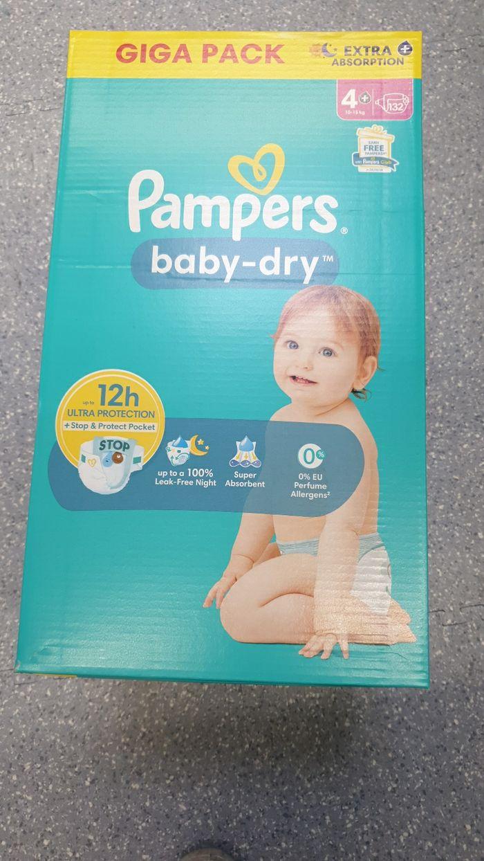 Coucha pampers taille 4+ - photo numéro 1