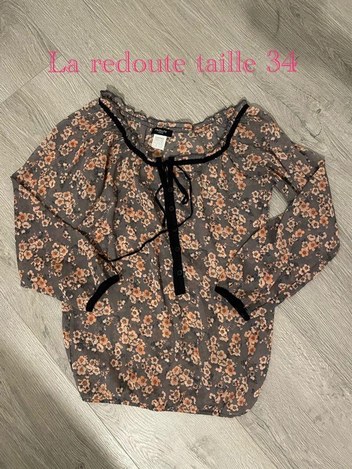 Blouse à manche 3/4 en voile gris fleur rose et noir col rond à bouton la redoute taille 34 - photo numéro 1