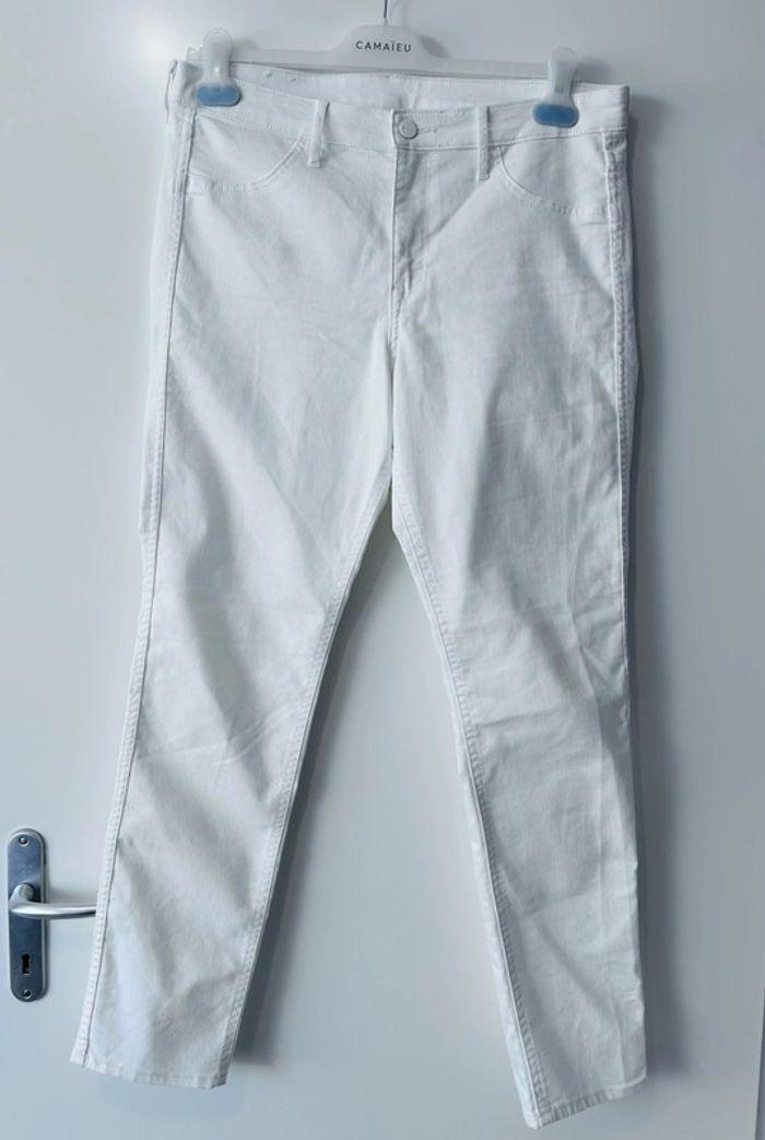 Jean skinny taille normale H&M ( taille étroit ) - photo numéro 1