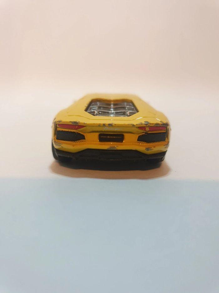 Majorette 219E Lamborghini Aventador jaune - 1/64 - photo numéro 8