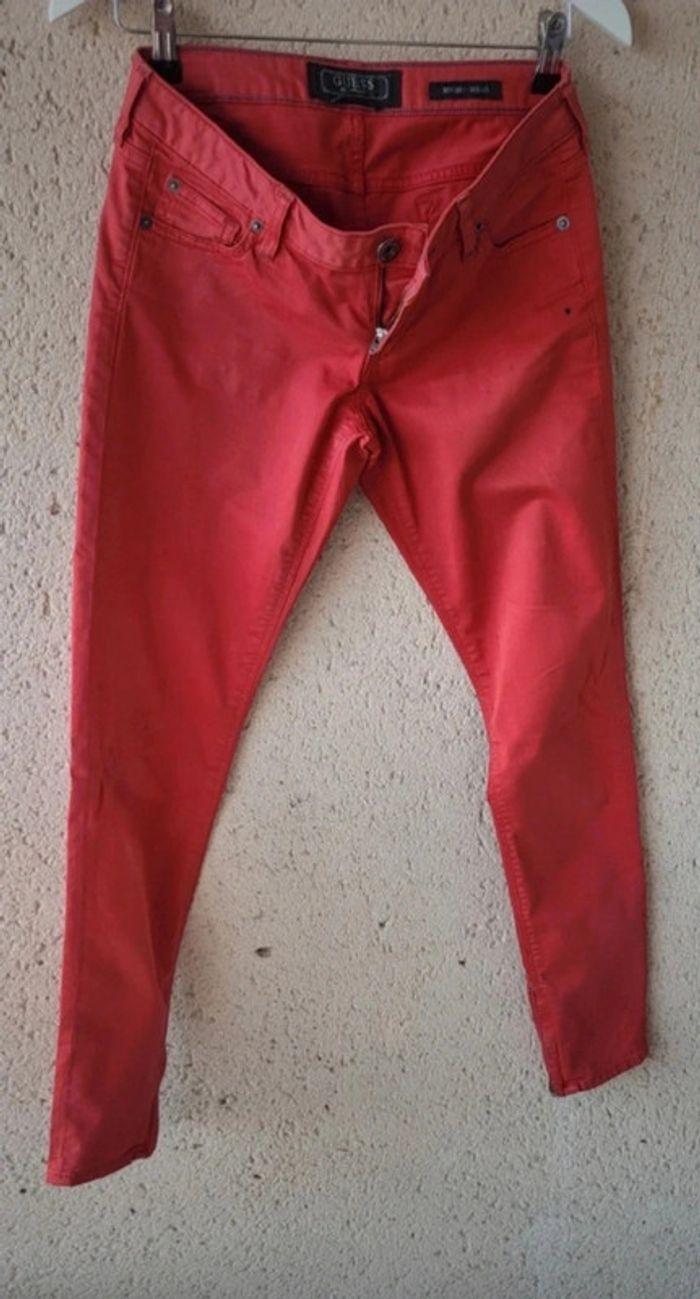 Pantalon Rouge Guess - photo numéro 1