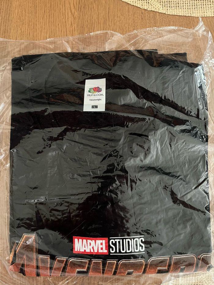 Tshirt + Casquette Marvel AVENGERS Infinity War - NEUF et emballé - photo numéro 3