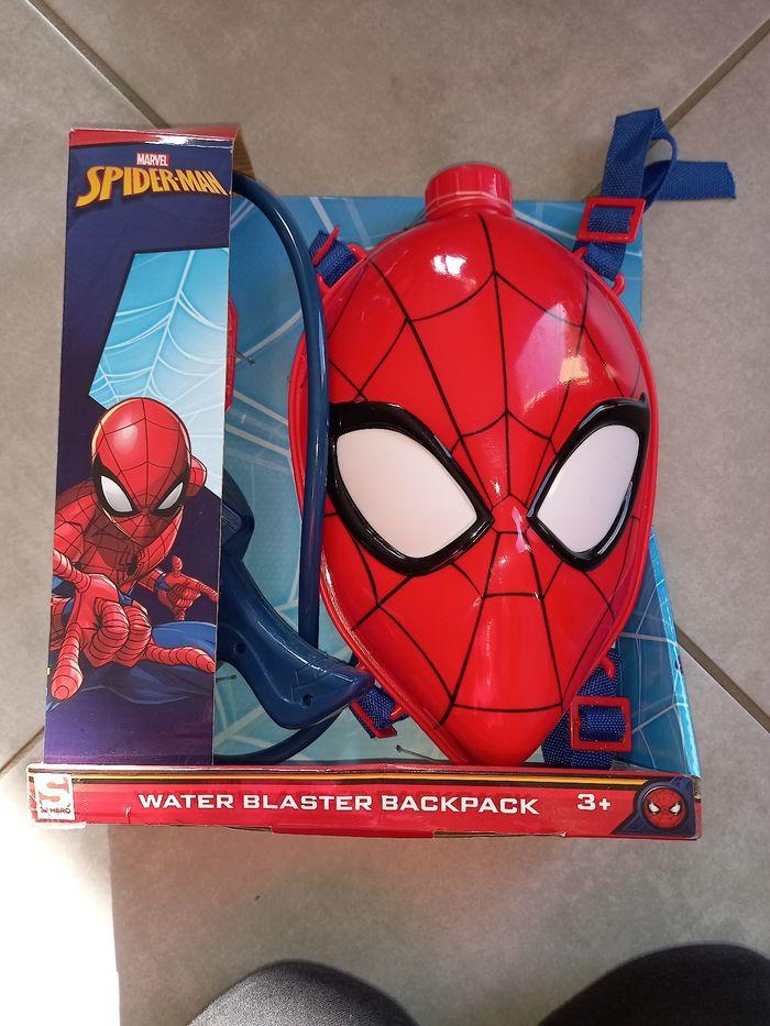 Water blaster spiderman - photo numéro 1