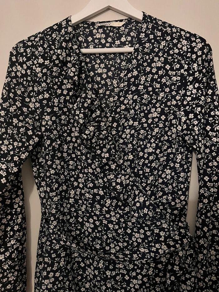 Robe à fleurs taille S/36 - photo numéro 2