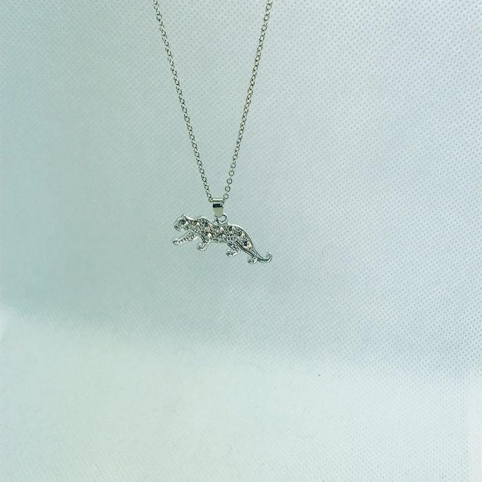 collier pendentif panthère incrustée de strass - photo numéro 2