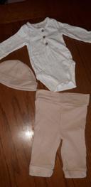 Ensemble body pantalon bonnet