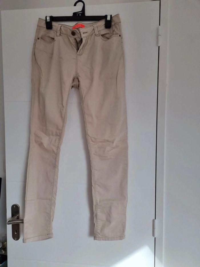 Pantalon beige - photo numéro 1