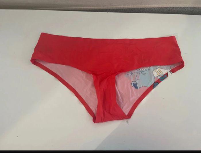 Bonsoir je vend une culotte tout neuf jamais porté - photo numéro 1