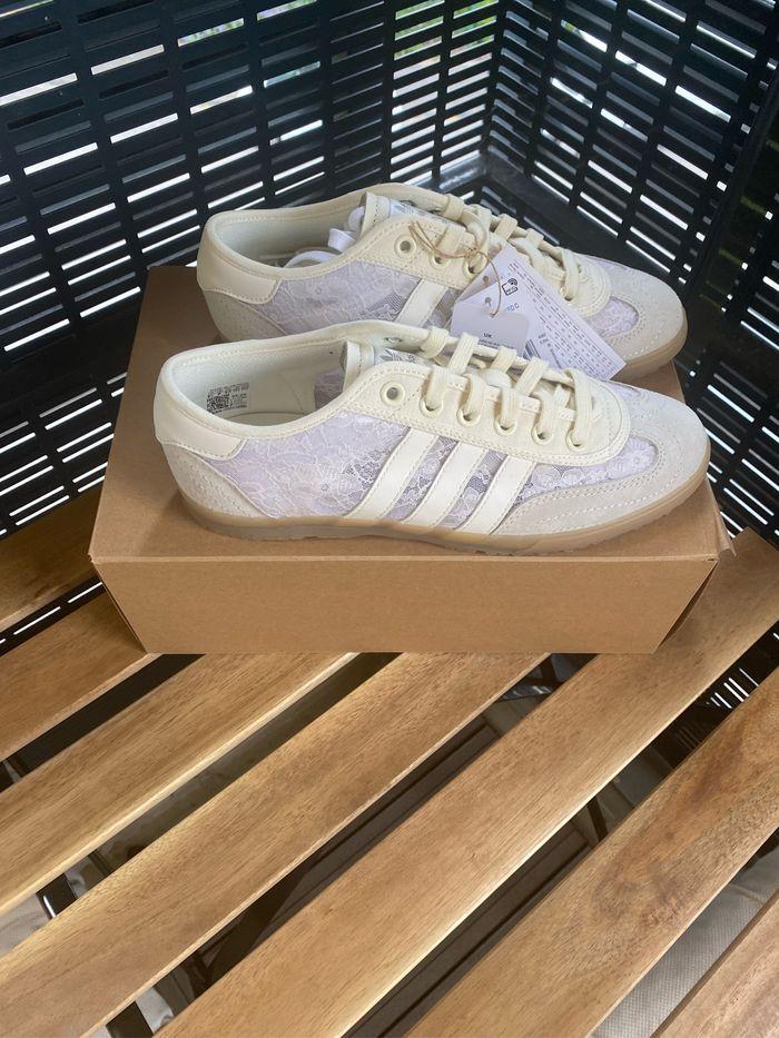 Naked Copenhagen x adidas - photo numéro 6